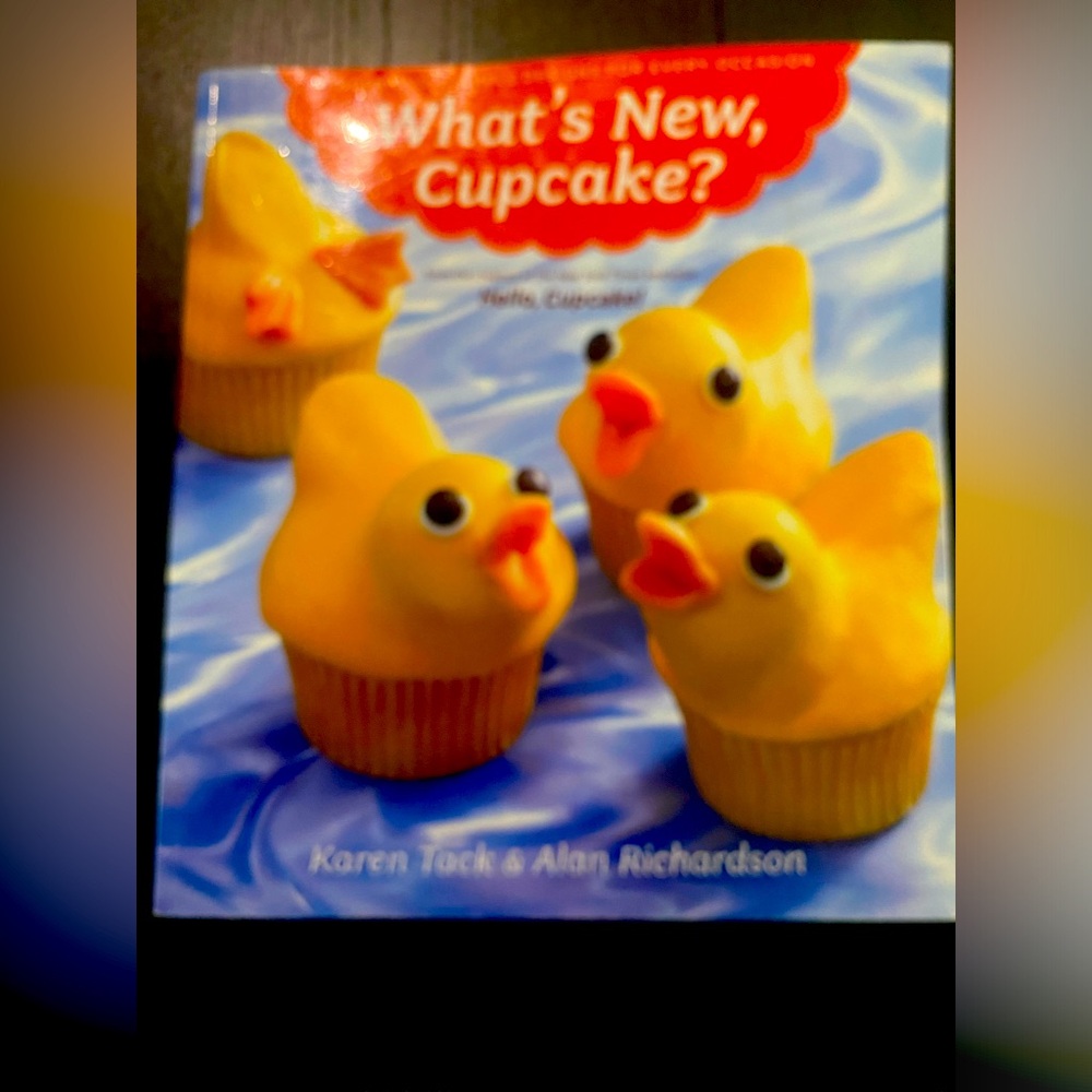 Australian book  🇦🇺 to make kids birthday cake and cupcake